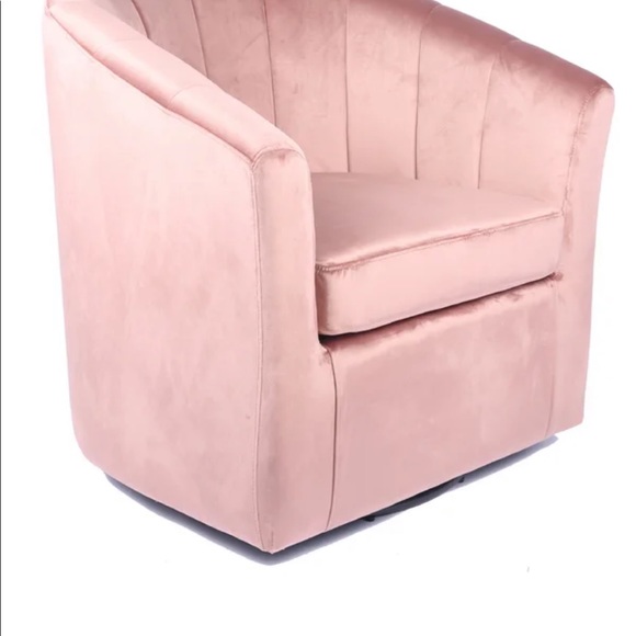 Beautiful Accent Chair - Picture 2 of 5